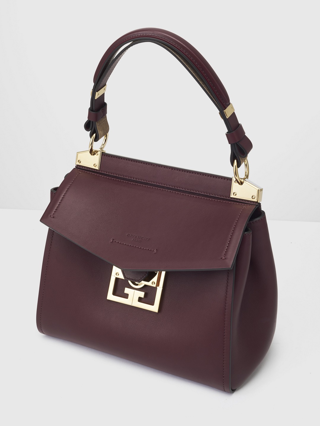 Mystic Bag leather texture