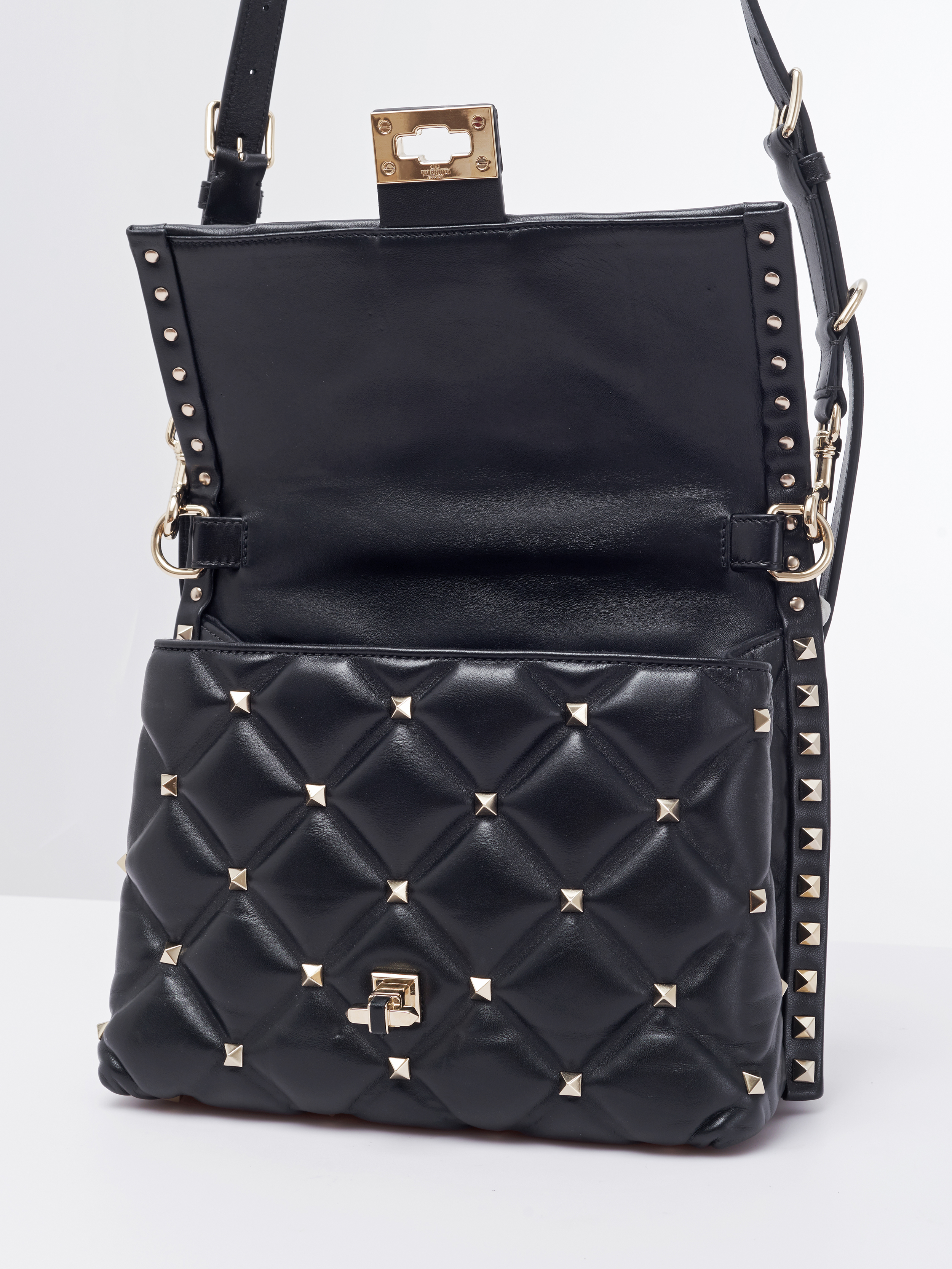 Bag with flap open