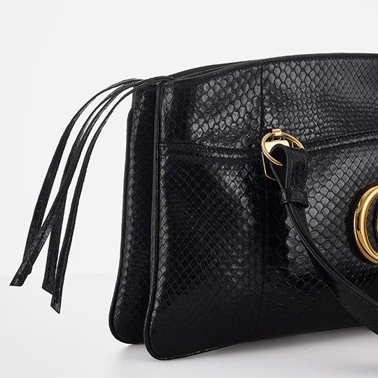 Arli tassel detail