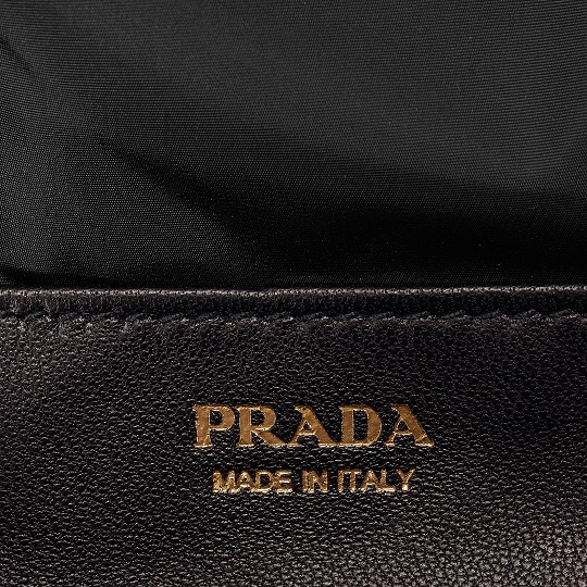 PRADA 1913 Bag Organization