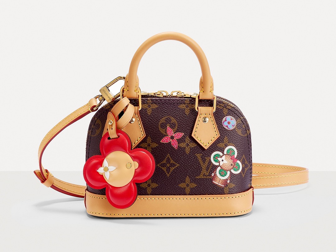 Nano Alma with strap