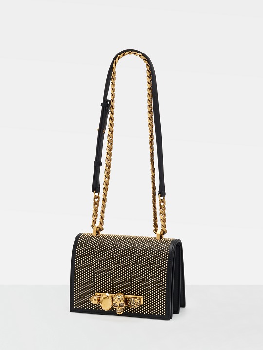 Crossbody carry