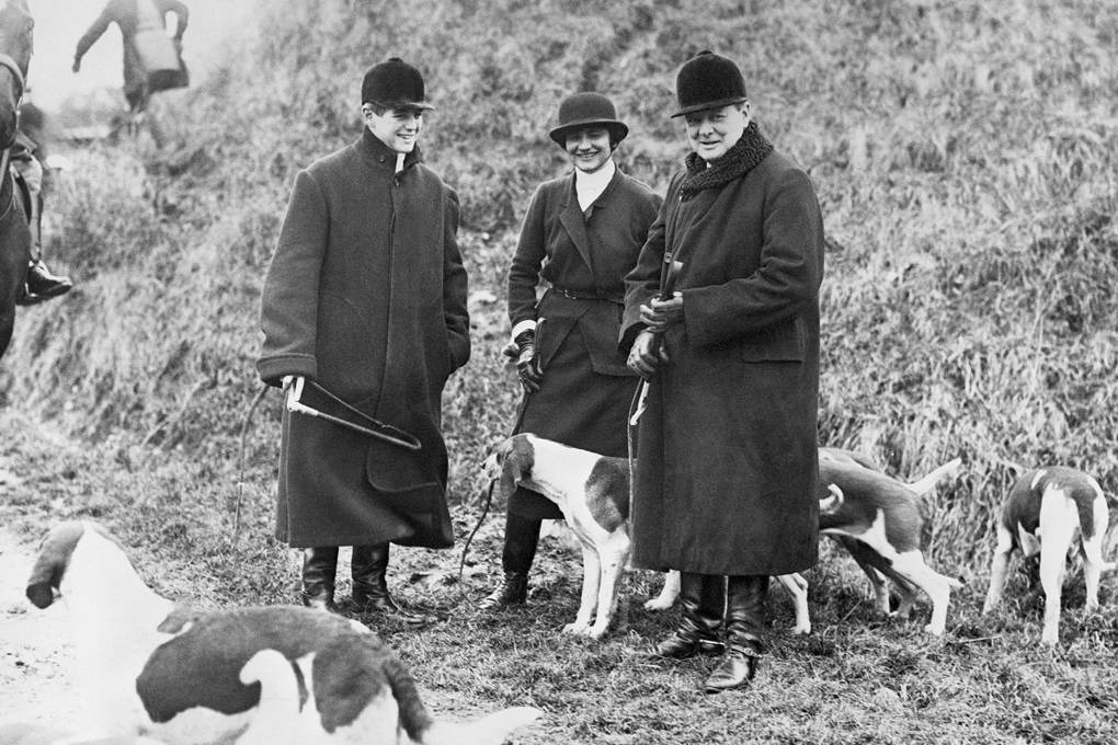 Coco Chanel Hunting
