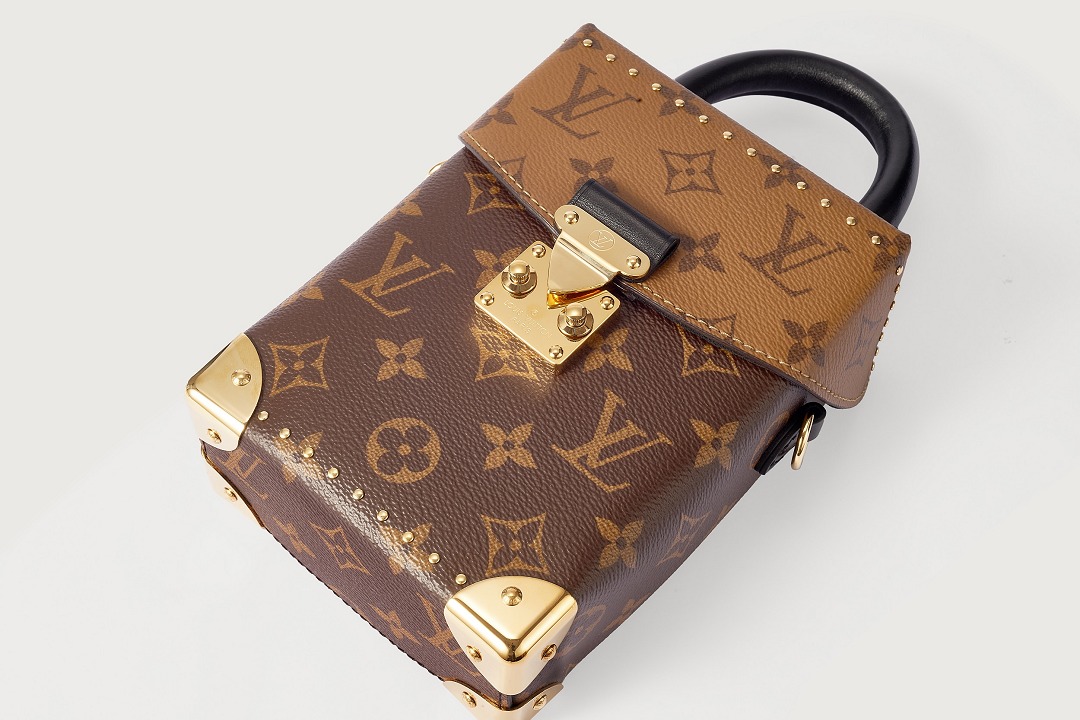 Trunk-inspired details