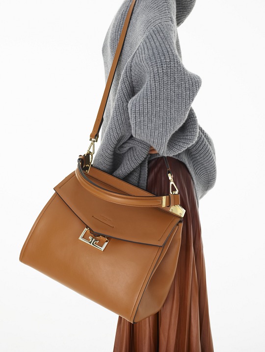 Mystic Bag styled look 2