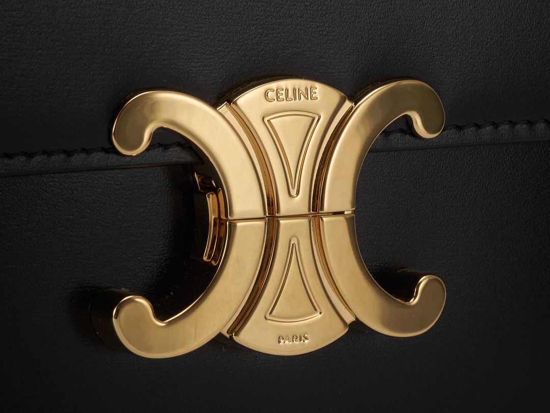 CELINE Triomphe bag detail