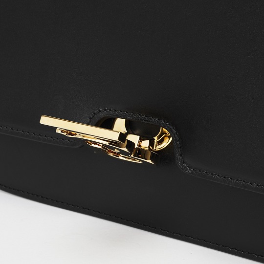 TB Clasp Detail