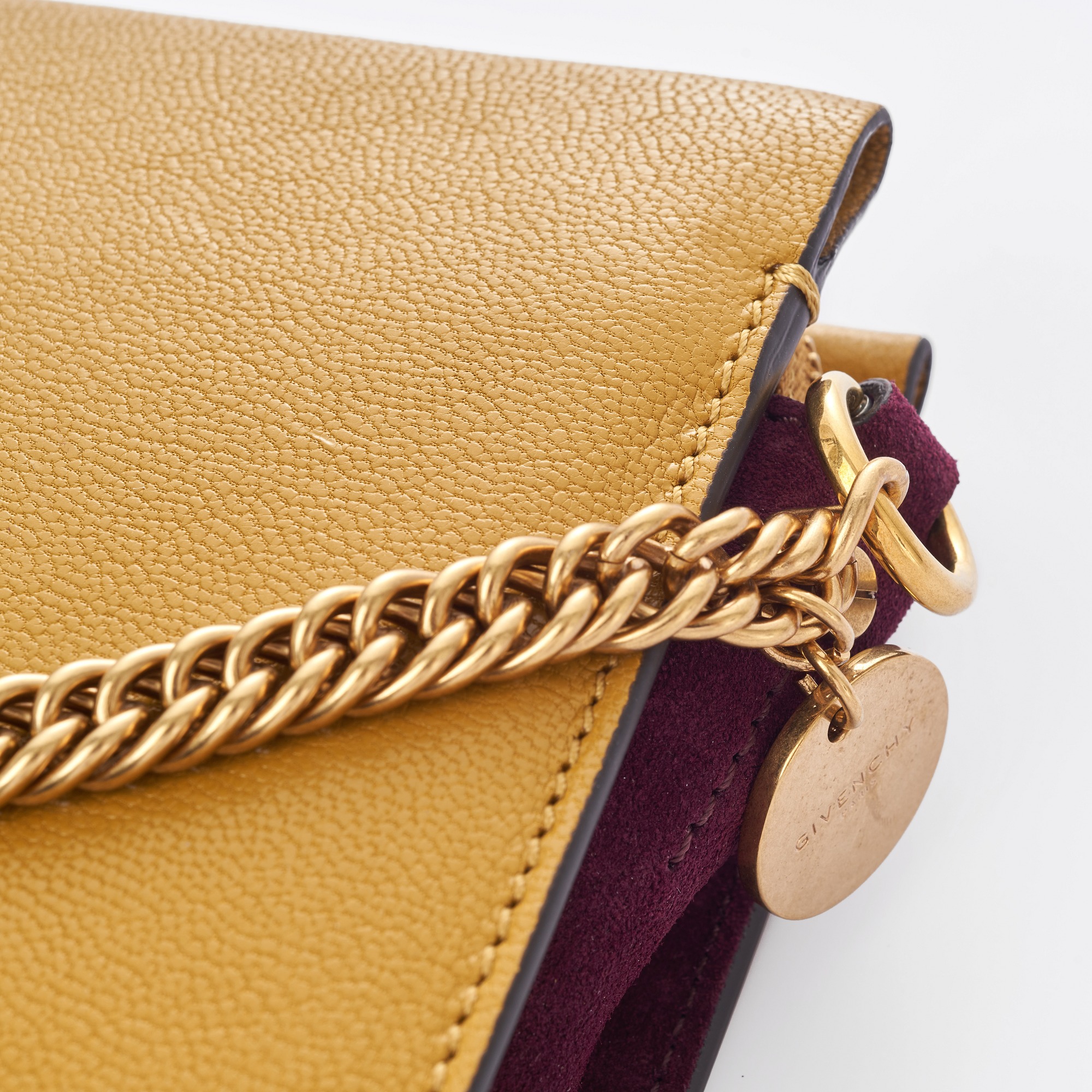 Givenchy Cross3 Medallion Detail