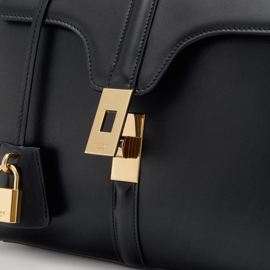 CELINE 16 Interior
