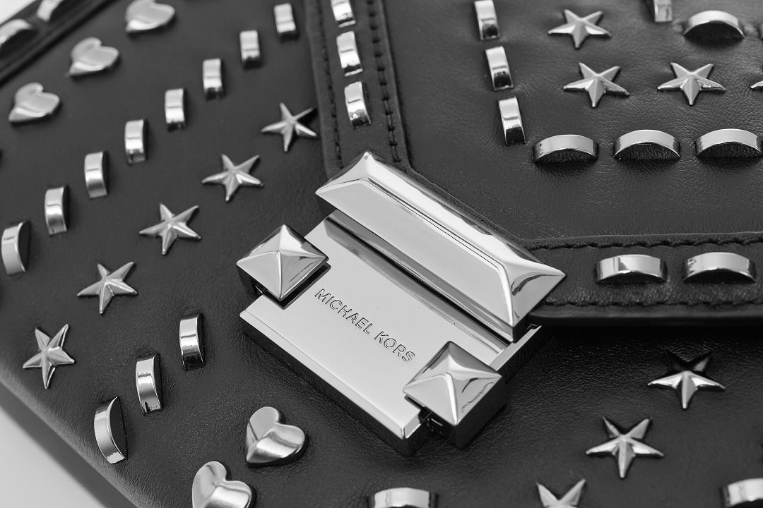 Whitney Bag Lock Close-up