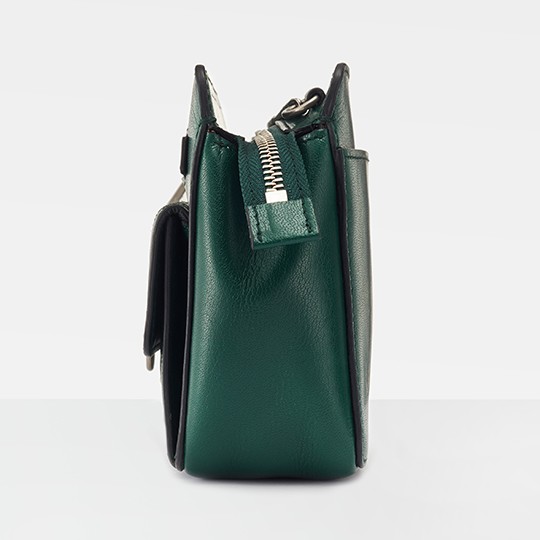Front view with flap open