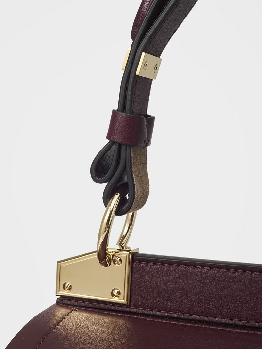 Mystic Bag handle detail