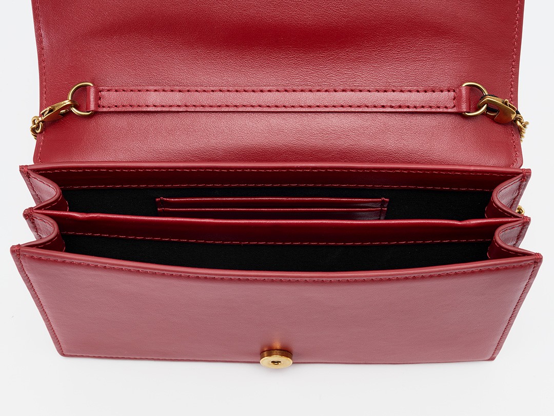 Bag as Clutch