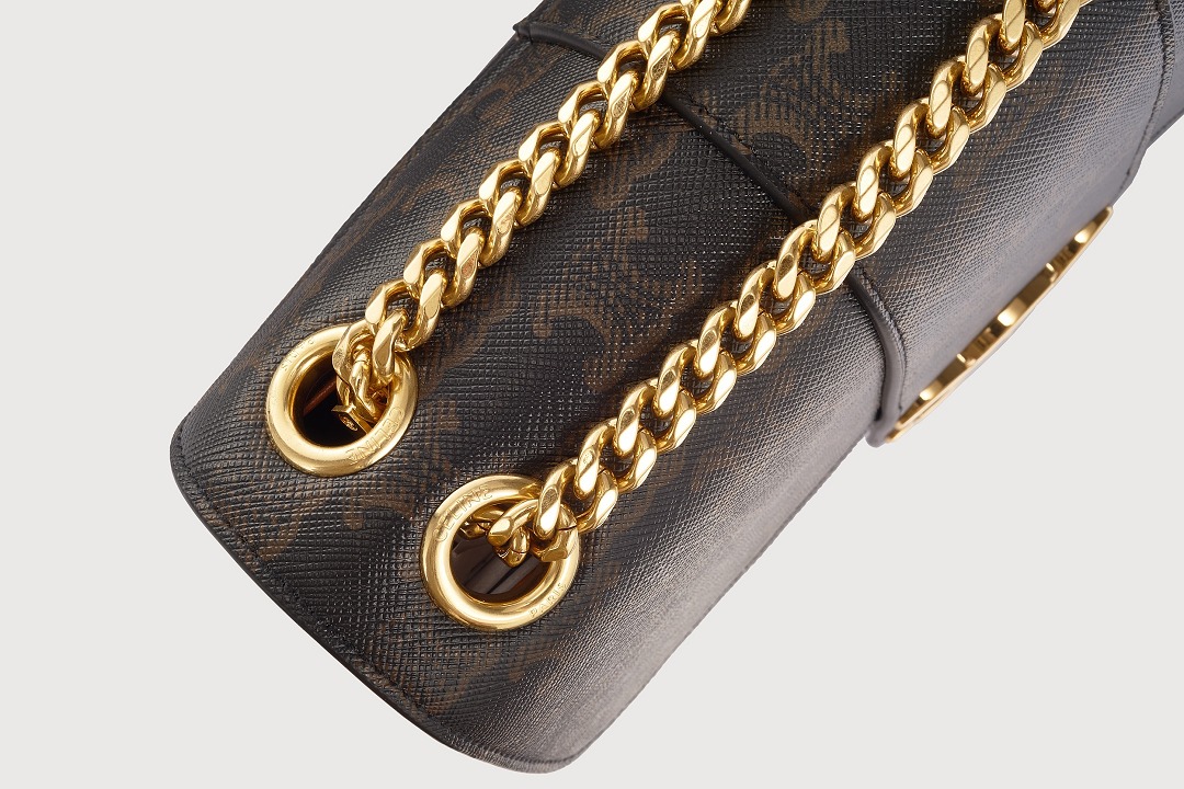 Strap Close-up