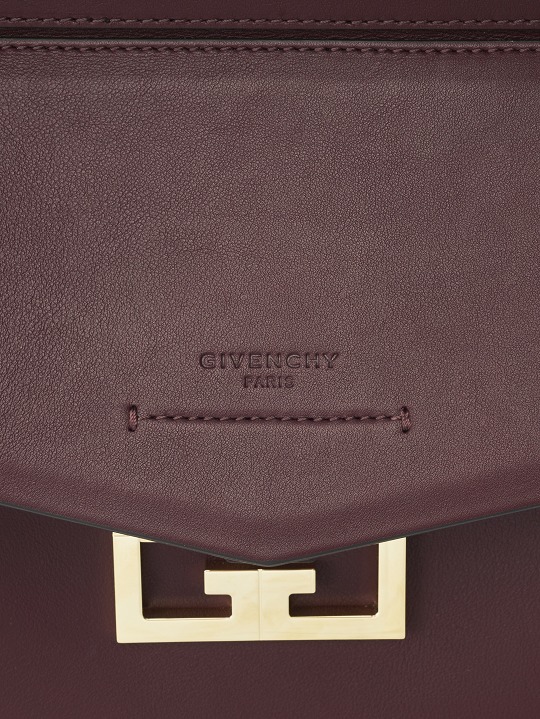 Mystic Bag leather detail