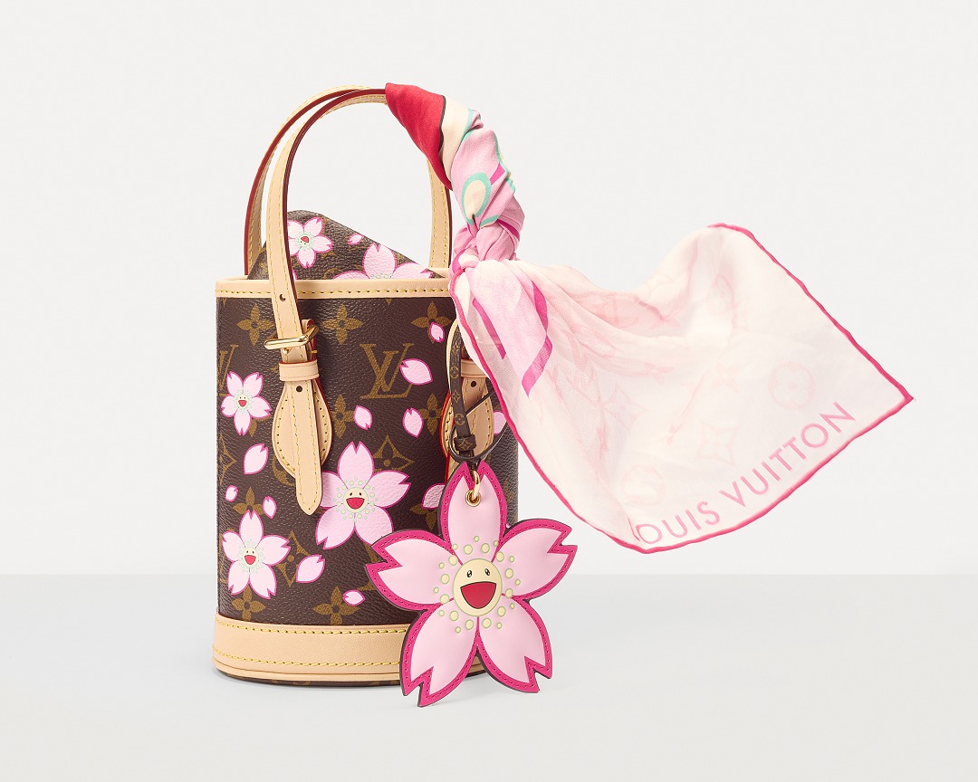 Nano Bucket Bag front view