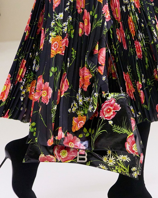 Balenciaga Show Detail