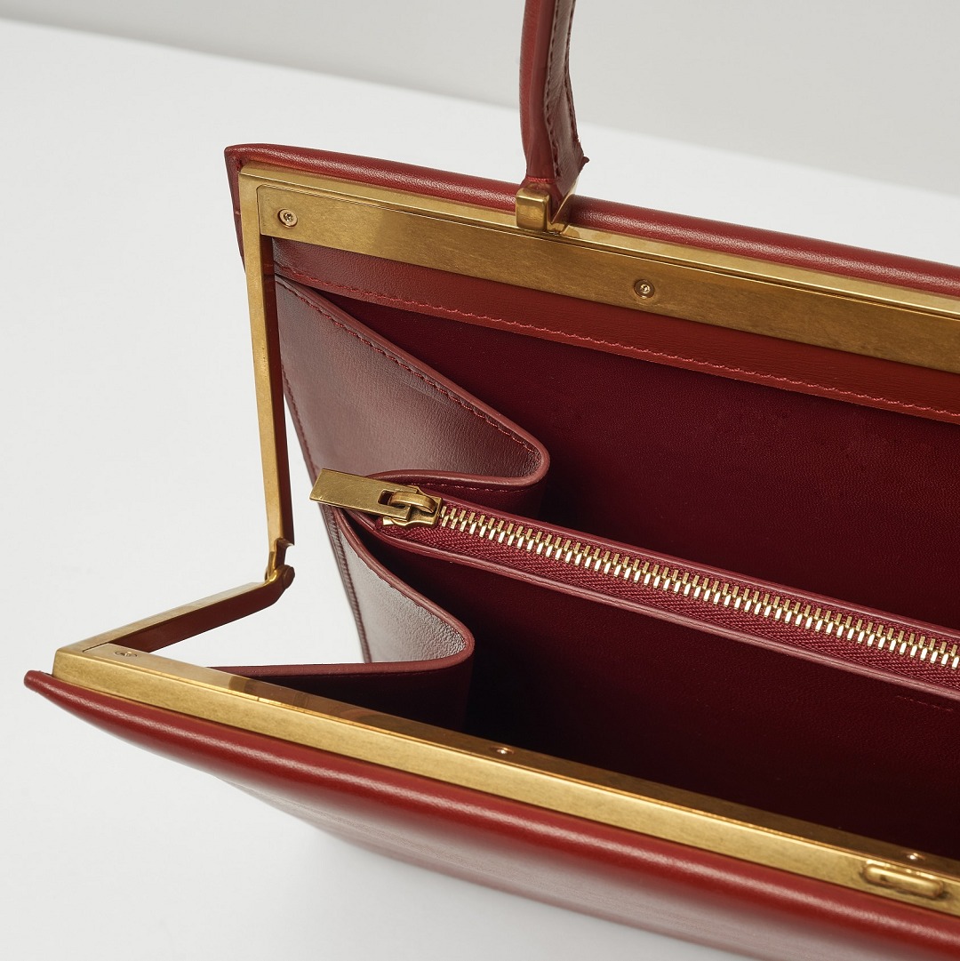 Metal frame detail