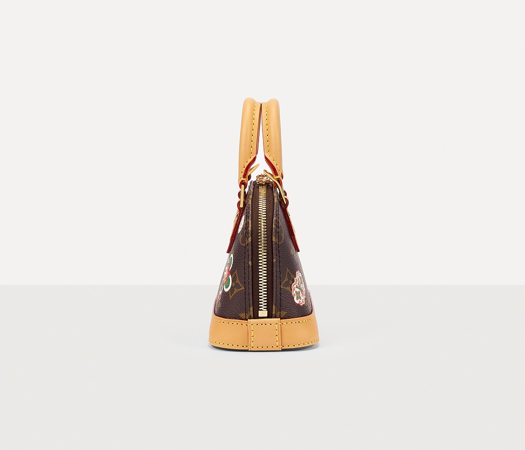 Nano Alma bag with Vivienne charm