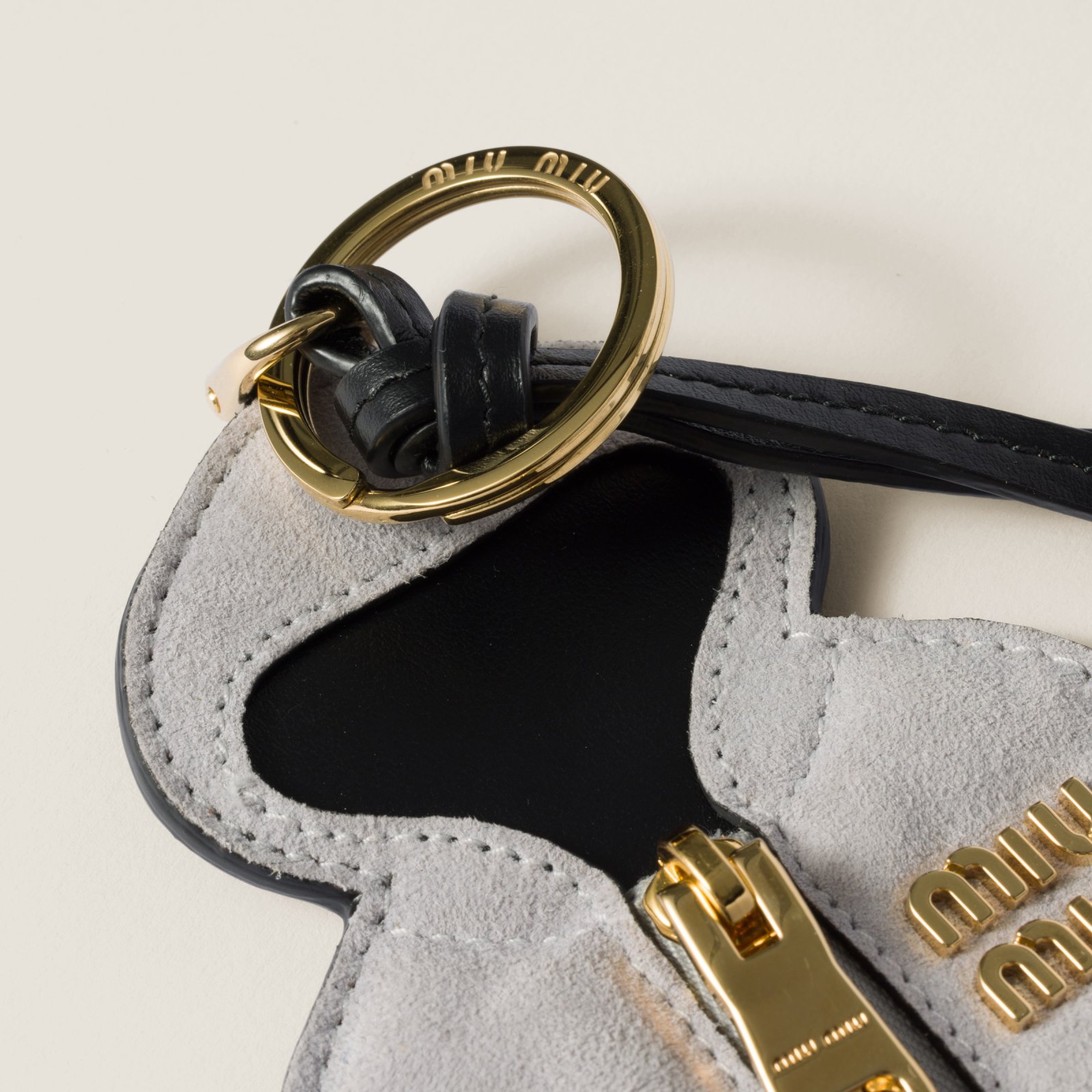Jacket charm detail