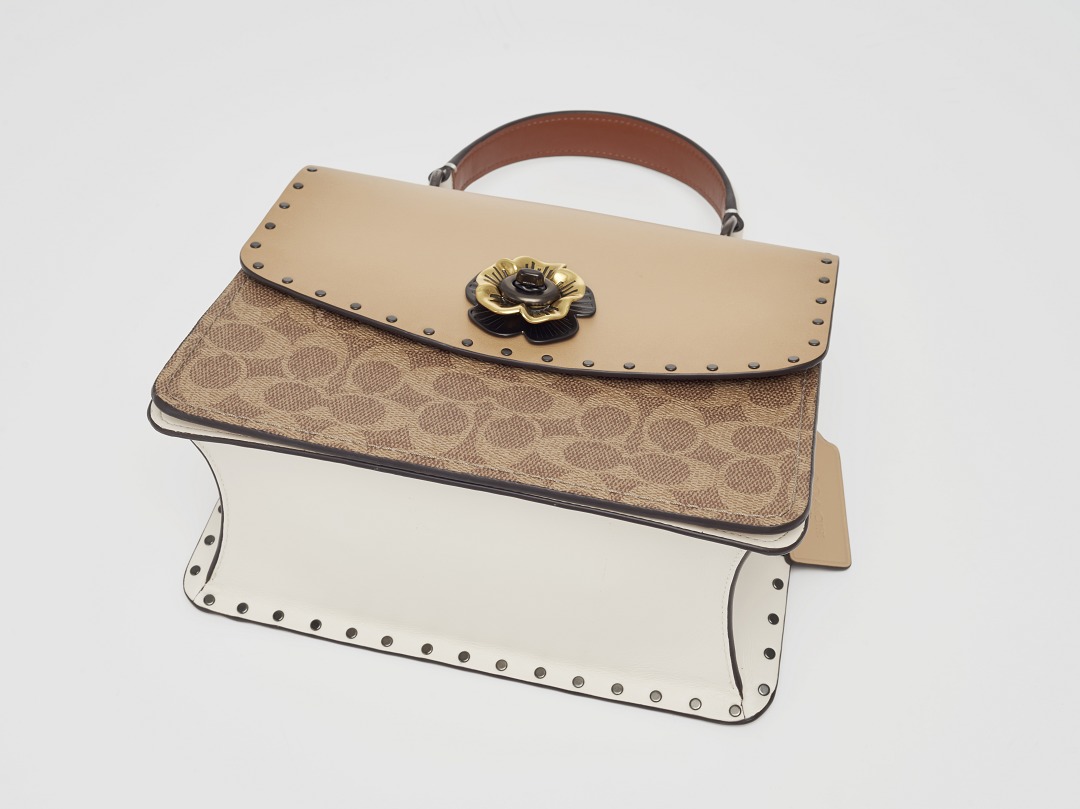 Bag Side Structure
