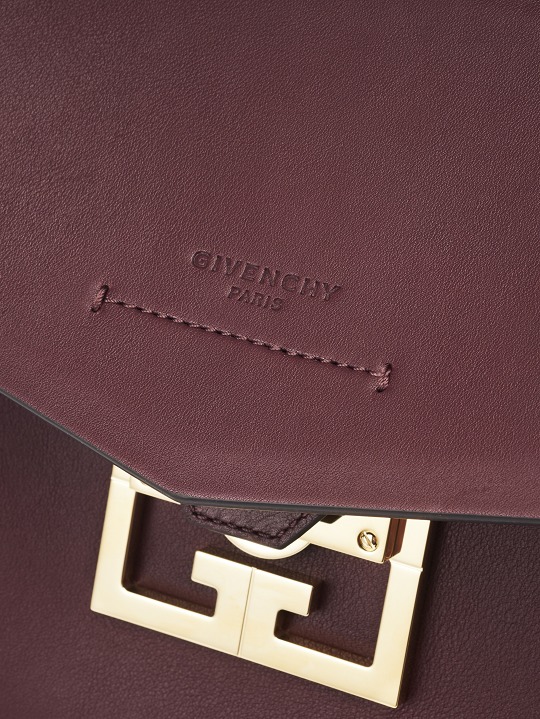 Mystic Bag opening mechanism